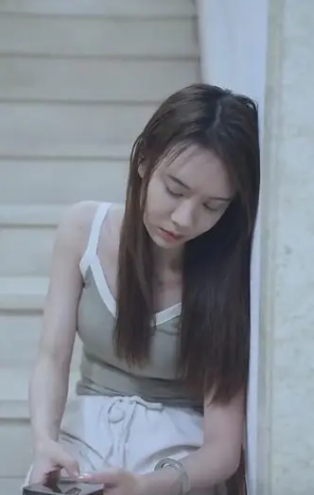 时总的替身前妻 第01集